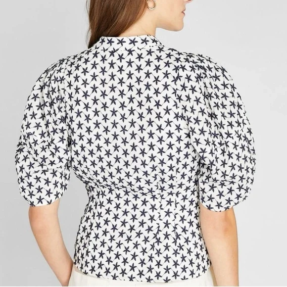 Club Monaco Embroidered Balloon Sleeve Top White Navy Size Small - Picture 2 of 5